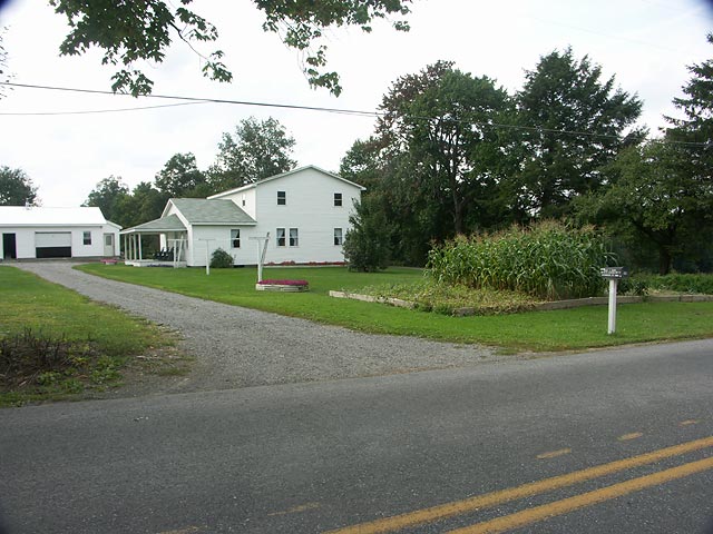 Henderson School building